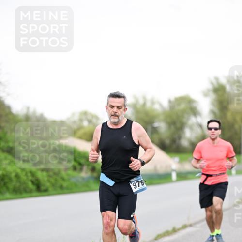 07.04.2024 - 43. Internationalen Wilhelmsburger Insellauf Dr. Thomas Lammeyer http://msf.ph/oto/6038777 07.04.2024 10:29:05 Laufen 379 meine-sportfotos.de