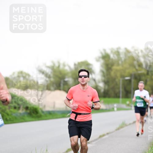 07.04.2024 - 43. Internationalen Wilhelmsburger Insellauf Dr. Thomas Lammeyer http://msf.ph/oto/6038781 07.04.2024 10:29:06 Laufen  meine-sportfotos.de