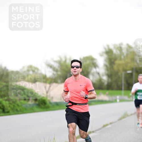 07.04.2024 - 43. Internationalen Wilhelmsburger Insellauf Dr. Thomas Lammeyer http://msf.ph/oto/6038783 07.04.2024 10:29:06 Laufen  meine-sportfotos.de