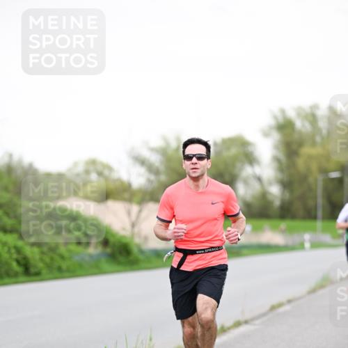 07.04.2024 - 43. Internationalen Wilhelmsburger Insellauf Dr. Thomas Lammeyer http://msf.ph/oto/6038784 07.04.2024 10:29:06 Laufen  meine-sportfotos.de