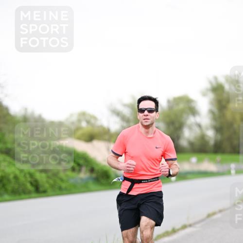 07.04.2024 - 43. Internationalen Wilhelmsburger Insellauf Dr. Thomas Lammeyer http://msf.ph/oto/6038786 07.04.2024 10:29:07 Laufen  meine-sportfotos.de