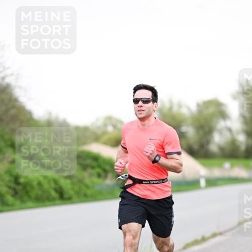07.04.2024 - 43. Internationalen Wilhelmsburger Insellauf Dr. Thomas Lammeyer http://msf.ph/oto/6038788 07.04.2024 10:29:07 Laufen  meine-sportfotos.de