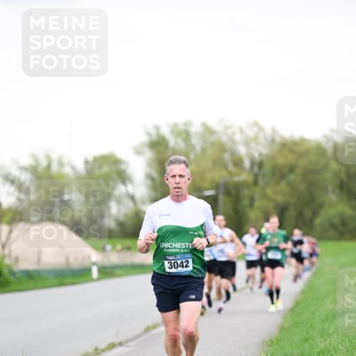 07.04.2024 - 43. Internationalen Wilhelmsburger Insellauf Dr. Thomas Lammeyer http://msf.ph/oto/6038793 07.04.2024 10:29:09 Laufen 3042 meine-sportfotos.de
