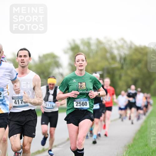 07.04.2024 - 43. Internationalen Wilhelmsburger Insellauf Dr. Thomas Lammeyer http://msf.ph/oto/6038821 07.04.2024 10:29:16 Laufen 2, 2, 417, 2175, 2560 meine-sportfotos.de
