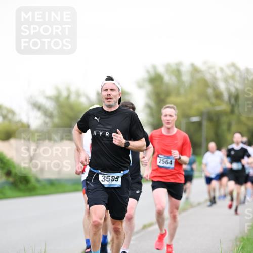 07.04.2024 - 43. Internationalen Wilhelmsburger Insellauf Dr. Thomas Lammeyer http://msf.ph/oto/6038840 07.04.2024 10:29:19 Laufen 3599, 2564 meine-sportfotos.de