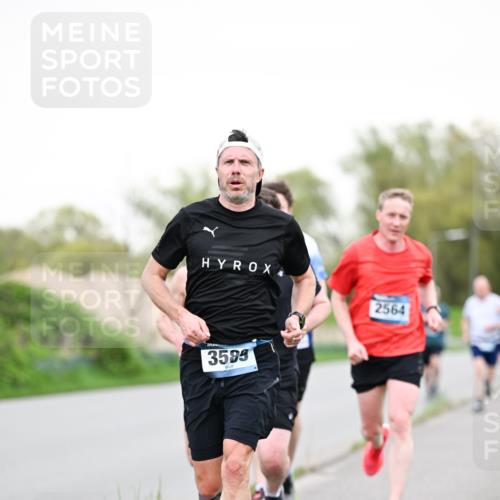 07.04.2024 - 43. Internationalen Wilhelmsburger Insellauf Dr. Thomas Lammeyer http://msf.ph/oto/6038844 07.04.2024 10:29:20 Laufen 3599, 2564 meine-sportfotos.de