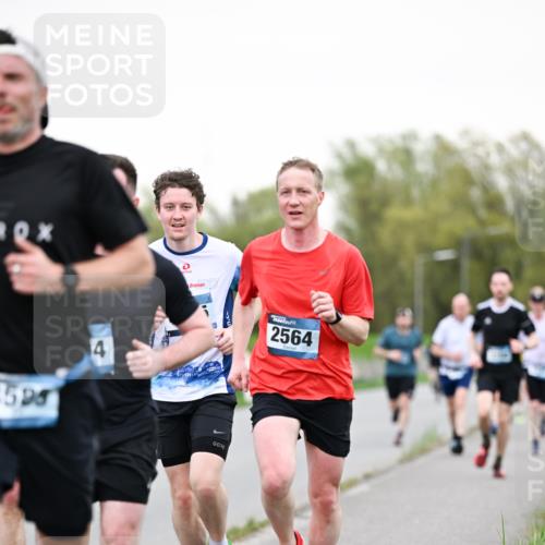 07.04.2024 - 43. Internationalen Wilhelmsburger Insellauf Dr. Thomas Lammeyer http://msf.ph/oto/6038849 07.04.2024 10:29:21 Laufen 3595, 4, 2564 meine-sportfotos.de