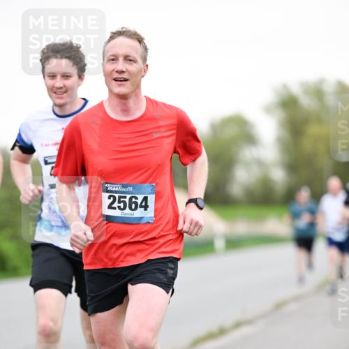 07.04.2024 - 43. Internationalen Wilhelmsburger Insellauf Dr. Thomas Lammeyer http://msf.ph/oto/6038856 07.04.2024 10:29:22 Laufen 2564 meine-sportfotos.de