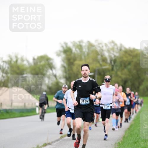 07.04.2024 - 43. Internationalen Wilhelmsburger Insellauf Dr. Thomas Lammeyer http://msf.ph/oto/6038860 07.04.2024 10:29:24 Laufen 3102, 2436 meine-sportfotos.de
