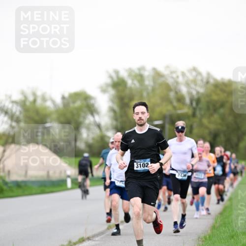 07.04.2024 - 43. Internationalen Wilhelmsburger Insellauf Dr. Thomas Lammeyer http://msf.ph/oto/6038862 07.04.2024 10:29:24 Laufen 3102 meine-sportfotos.de