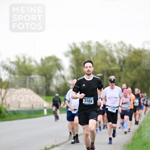 07.04.2024 - 43. Internationalen Wilhelmsburger Insellauf Dr. Thomas Lammeyer http://msf.ph/oto/6038863 07.04.2024 10:29:24 Laufen 3102, 2436 meine-sportfotos.de