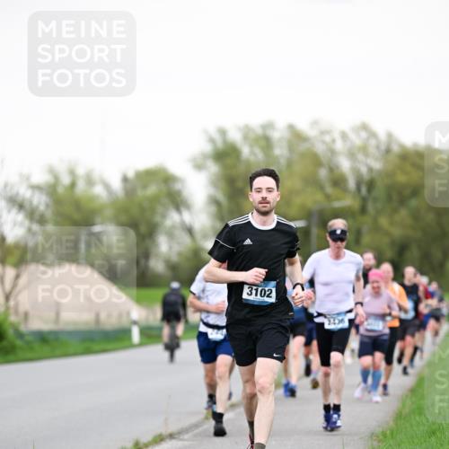 07.04.2024 - 43. Internationalen Wilhelmsburger Insellauf Dr. Thomas Lammeyer http://msf.ph/oto/6038864 07.04.2024 10:29:24 Laufen 3102, 2436 meine-sportfotos.de