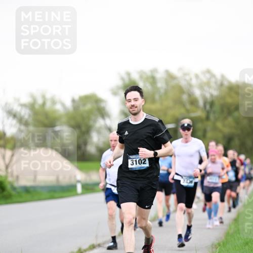 07.04.2024 - 43. Internationalen Wilhelmsburger Insellauf Dr. Thomas Lammeyer http://msf.ph/oto/6038867 07.04.2024 10:29:24 Laufen 3102 meine-sportfotos.de