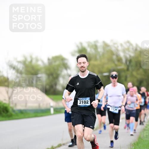 07.04.2024 - 43. Internationalen Wilhelmsburger Insellauf Dr. Thomas Lammeyer http://msf.ph/oto/6038868 07.04.2024 10:29:25 Laufen 3102 meine-sportfotos.de