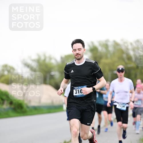 07.04.2024 - 43. Internationalen Wilhelmsburger Insellauf Dr. Thomas Lammeyer http://msf.ph/oto/6038873 07.04.2024 10:29:25 Laufen 310 meine-sportfotos.de