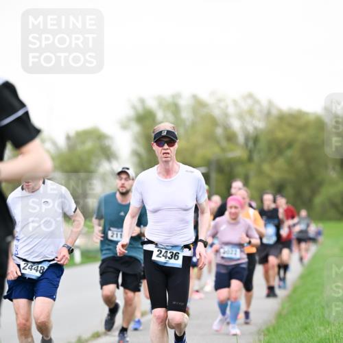 07.04.2024 - 43. Internationalen Wilhelmsburger Insellauf Dr. Thomas Lammeyer http://msf.ph/oto/6038876 07.04.2024 10:29:27 Laufen 2448, 211, 4022, 2436 meine-sportfotos.de