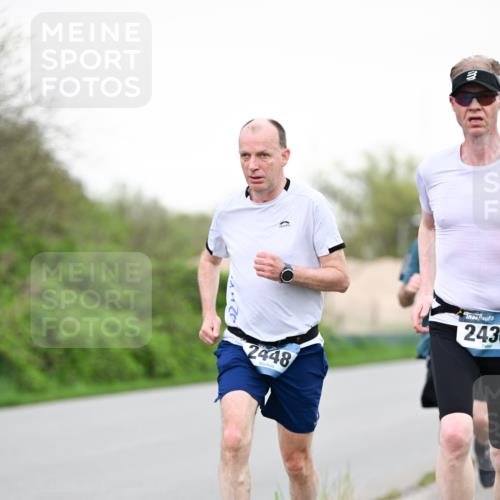 07.04.2024 - 43. Internationalen Wilhelmsburger Insellauf Dr. Thomas Lammeyer http://msf.ph/oto/6038883 07.04.2024 10:29:28 Laufen 3, 101, 2448, 243 meine-sportfotos.de