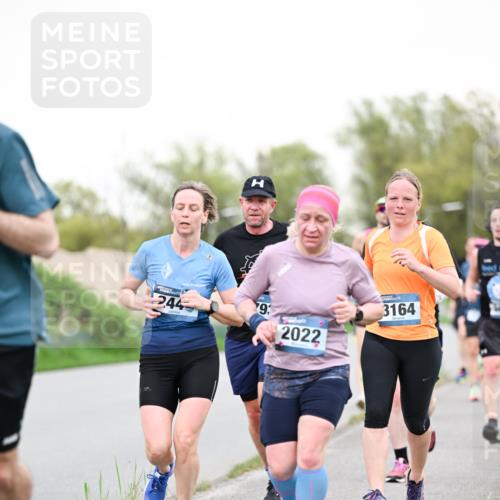 07.04.2024 - 43. Internationalen Wilhelmsburger Insellauf Dr. Thomas Lammeyer http://msf.ph/oto/6038891 07.04.2024 10:29:30 Laufen 9, 244, 2022, 3164 meine-sportfotos.de