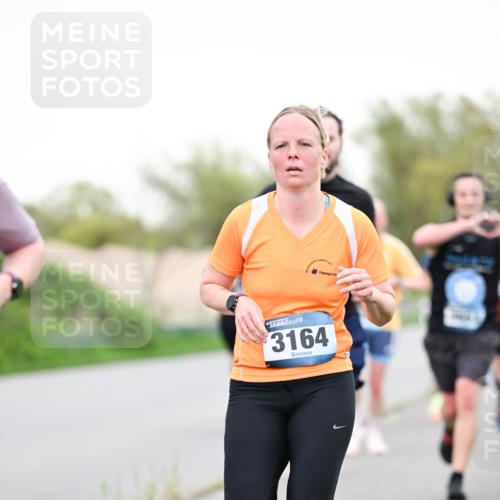 07.04.2024 - 43. Internationalen Wilhelmsburger Insellauf Dr. Thomas Lammeyer http://msf.ph/oto/6038901 07.04.2024 10:29:32 Laufen 3164 meine-sportfotos.de