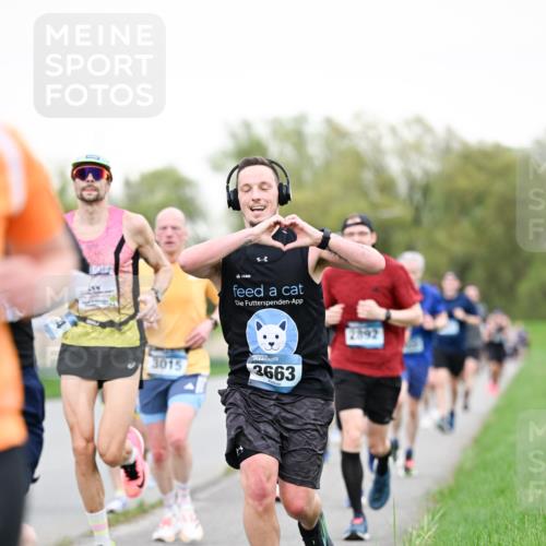 07.04.2024 - 43. Internationalen Wilhelmsburger Insellauf Dr. Thomas Lammeyer http://msf.ph/oto/6038906 07.04.2024 10:29:33 Laufen 3015, 3663, 2892, 1 meine-sportfotos.de