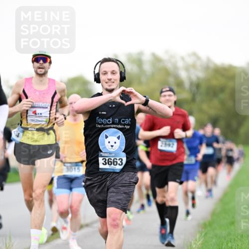 07.04.2024 - 43. Internationalen Wilhelmsburger Insellauf Dr. Thomas Lammeyer http://msf.ph/oto/6038908 07.04.2024 10:29:33 Laufen 3015, 3663, 2392 meine-sportfotos.de