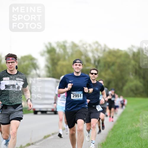 07.04.2024 - 43. Internationalen Wilhelmsburger Insellauf Dr. Thomas Lammeyer http://msf.ph/oto/6038933 07.04.2024 10:29:39 Laufen 2951, 25 meine-sportfotos.de