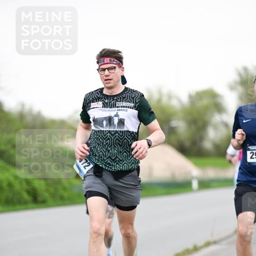 07.04.2024 - 43. Internationalen Wilhelmsburger Insellauf Dr. Thomas Lammeyer http://msf.ph/oto/6038938 07.04.2024 10:29:40 Laufen 1, 72, 29 meine-sportfotos.de