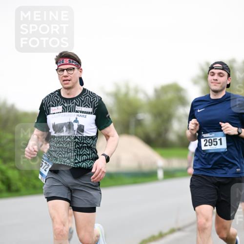 07.04.2024 - 43. Internationalen Wilhelmsburger Insellauf Dr. Thomas Lammeyer http://msf.ph/oto/6038939 07.04.2024 10:29:40 Laufen 572, 5572, 2951 meine-sportfotos.de
