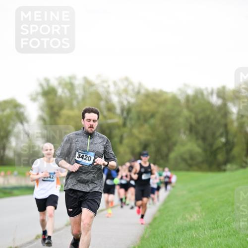07.04.2024 - 43. Internationalen Wilhelmsburger Insellauf Dr. Thomas Lammeyer http://msf.ph/oto/6038947 07.04.2024 10:29:43 Laufen 42, 3420 meine-sportfotos.de