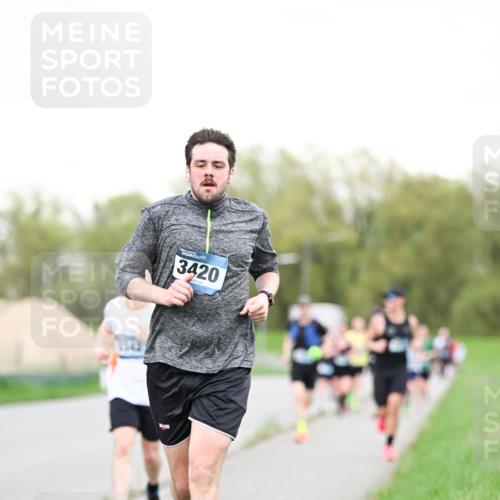 07.04.2024 - 43. Internationalen Wilhelmsburger Insellauf Dr. Thomas Lammeyer http://msf.ph/oto/6038958 07.04.2024 10:29:44 Laufen 3420 meine-sportfotos.de