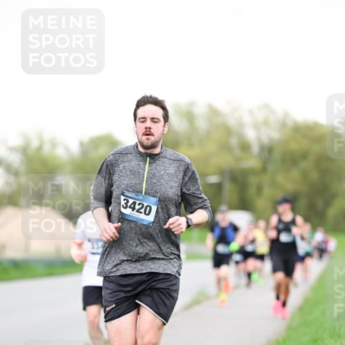 07.04.2024 - 43. Internationalen Wilhelmsburger Insellauf Dr. Thomas Lammeyer http://msf.ph/oto/6038959 07.04.2024 10:29:44 Laufen 3420 meine-sportfotos.de