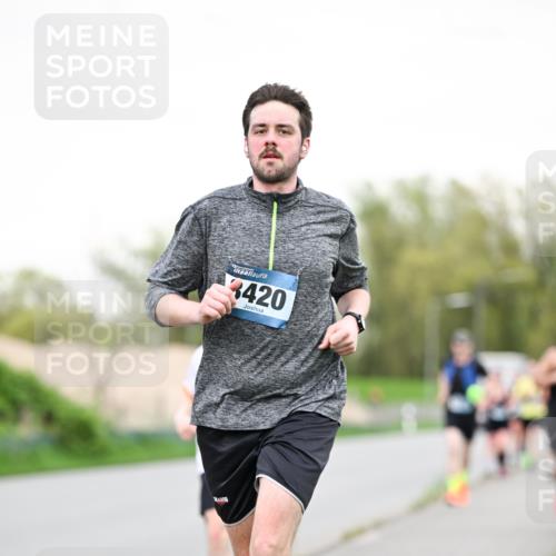 07.04.2024 - 43. Internationalen Wilhelmsburger Insellauf Dr. Thomas Lammeyer http://msf.ph/oto/6038963 07.04.2024 10:29:45 Laufen 3420 meine-sportfotos.de