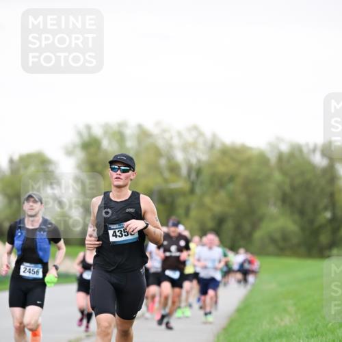 07.04.2024 - 43. Internationalen Wilhelmsburger Insellauf Dr. Thomas Lammeyer http://msf.ph/oto/6038970 07.04.2024 10:29:49 Laufen 2456, 435 meine-sportfotos.de