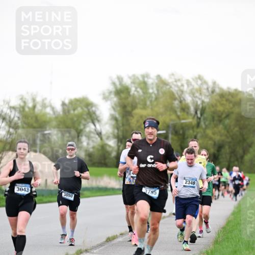 07.04.2024 - 43. Internationalen Wilhelmsburger Insellauf Dr. Thomas Lammeyer http://msf.ph/oto/6038981 07.04.2024 10:29:53 Laufen 3043, 3050, 3795, 2349 meine-sportfotos.de