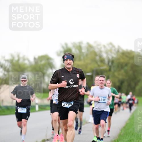 07.04.2024 - 43. Internationalen Wilhelmsburger Insellauf Dr. Thomas Lammeyer http://msf.ph/oto/6038987 07.04.2024 10:29:54 Laufen 3795, 2349 meine-sportfotos.de