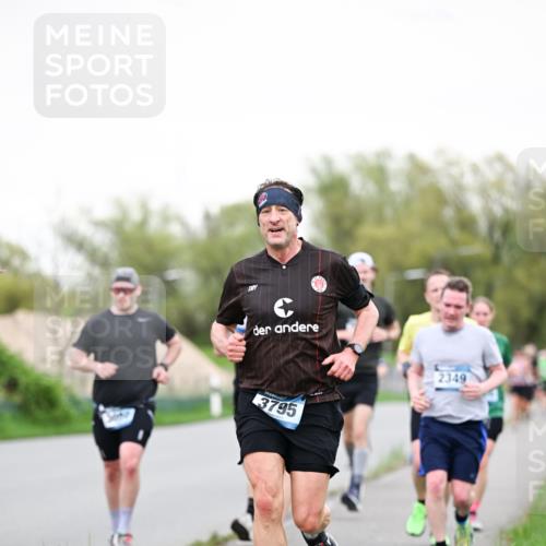 07.04.2024 - 43. Internationalen Wilhelmsburger Insellauf Dr. Thomas Lammeyer http://msf.ph/oto/6038991 07.04.2024 10:29:55 Laufen 3795, 2349 meine-sportfotos.de