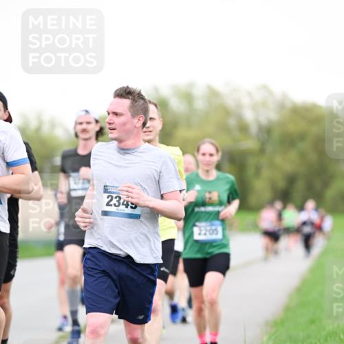07.04.2024 - 43. Internationalen Wilhelmsburger Insellauf Dr. Thomas Lammeyer http://msf.ph/oto/6039004 07.04.2024 10:29:58 Laufen 2345, 2205 meine-sportfotos.de