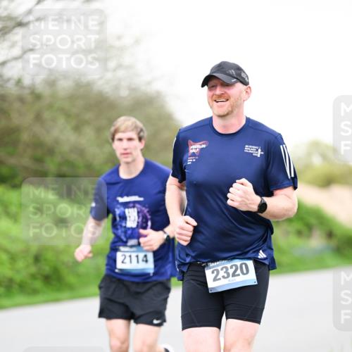 07.04.2024 - 43. Internationalen Wilhelmsburger Insellauf Dr. Thomas Lammeyer http://msf.ph/oto/6039036 07.04.2024 10:30:04 Laufen 2003, 2114, 2320 meine-sportfotos.de