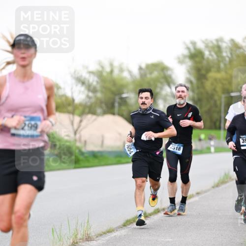 07.04.2024 - 43. Internationalen Wilhelmsburger Insellauf Dr. Thomas Lammeyer http://msf.ph/oto/6039052 07.04.2024 10:30:12 Laufen 3654, 2518 meine-sportfotos.de
