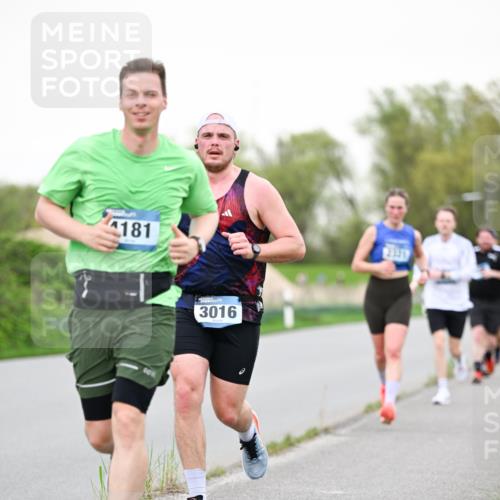07.04.2024 - 43. Internationalen Wilhelmsburger Insellauf Dr. Thomas Lammeyer http://msf.ph/oto/6039081 07.04.2024 10:30:19 Laufen 181, 3016, 2336 meine-sportfotos.de