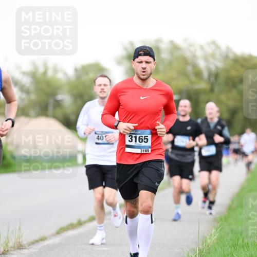 07.04.2024 - 43. Internationalen Wilhelmsburger Insellauf Dr. Thomas Lammeyer http://msf.ph/oto/6039096 07.04.2024 10:30:23 Laufen 40, 3165, 3165 meine-sportfotos.de