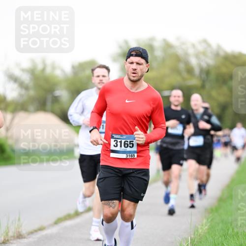 07.04.2024 - 43. Internationalen Wilhelmsburger Insellauf Dr. Thomas Lammeyer http://msf.ph/oto/6039098 07.04.2024 10:30:23 Laufen 3165, 3165 meine-sportfotos.de