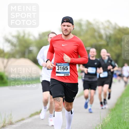 07.04.2024 - 43. Internationalen Wilhelmsburger Insellauf Dr. Thomas Lammeyer http://msf.ph/oto/6039099 07.04.2024 10:30:23 Laufen 3165, 3165 meine-sportfotos.de