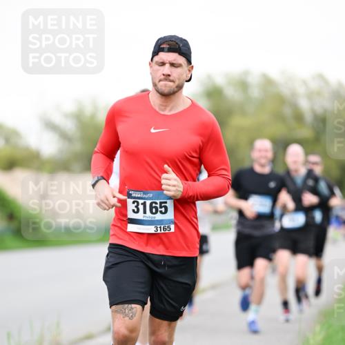 07.04.2024 - 43. Internationalen Wilhelmsburger Insellauf Dr. Thomas Lammeyer http://msf.ph/oto/6039104 07.04.2024 10:30:24 Laufen 3165, 3165 meine-sportfotos.de