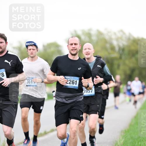 07.04.2024 - 43. Internationalen Wilhelmsburger Insellauf Dr. Thomas Lammeyer http://msf.ph/oto/6039115 07.04.2024 10:30:26 Laufen 78, 301, 2261, 3957 meine-sportfotos.de