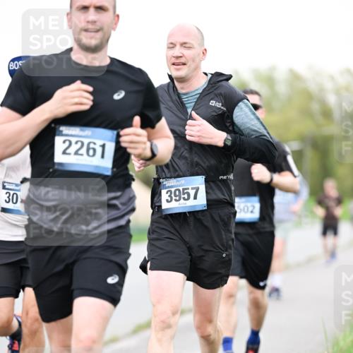 07.04.2024 - 43. Internationalen Wilhelmsburger Insellauf Dr. Thomas Lammeyer http://msf.ph/oto/6039121 07.04.2024 10:30:28 Laufen 30, 2261, 3957, 502 meine-sportfotos.de