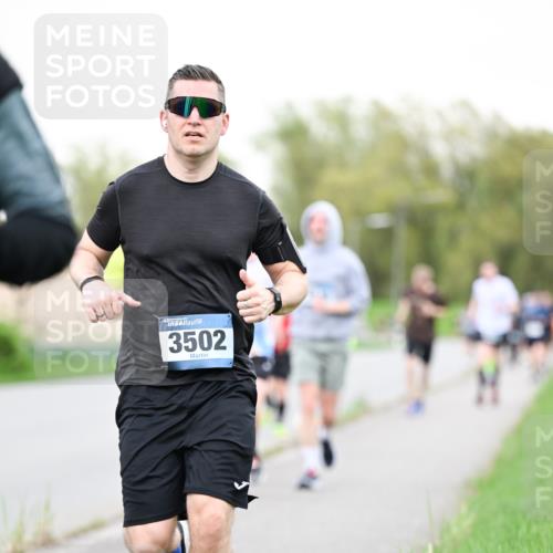 07.04.2024 - 43. Internationalen Wilhelmsburger Insellauf Dr. Thomas Lammeyer http://msf.ph/oto/6039125 07.04.2024 10:30:29 Laufen 3502 meine-sportfotos.de