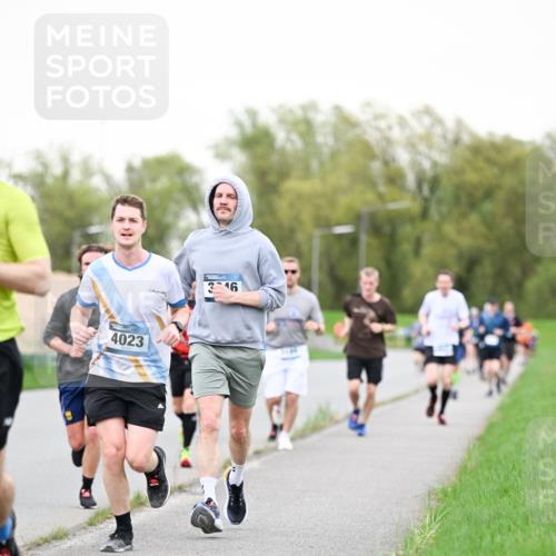 07.04.2024 - 43. Internationalen Wilhelmsburger Insellauf Dr. Thomas Lammeyer http://msf.ph/oto/6039129 07.04.2024 10:30:30 Laufen 4023, 316 meine-sportfotos.de