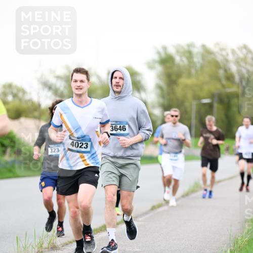 07.04.2024 - 43. Internationalen Wilhelmsburger Insellauf Dr. Thomas Lammeyer http://msf.ph/oto/6039135 07.04.2024 10:30:31 Laufen 323, 4023, 3646 meine-sportfotos.de