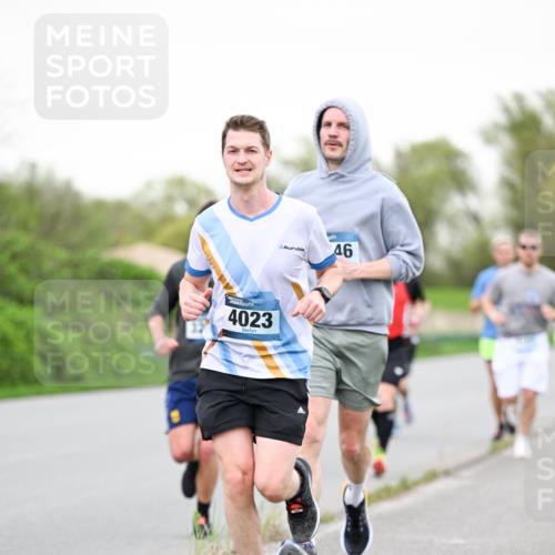 07.04.2024 - 43. Internationalen Wilhelmsburger Insellauf Dr. Thomas Lammeyer http://msf.ph/oto/6039138 07.04.2024 10:30:32 Laufen 4023, 46 meine-sportfotos.de